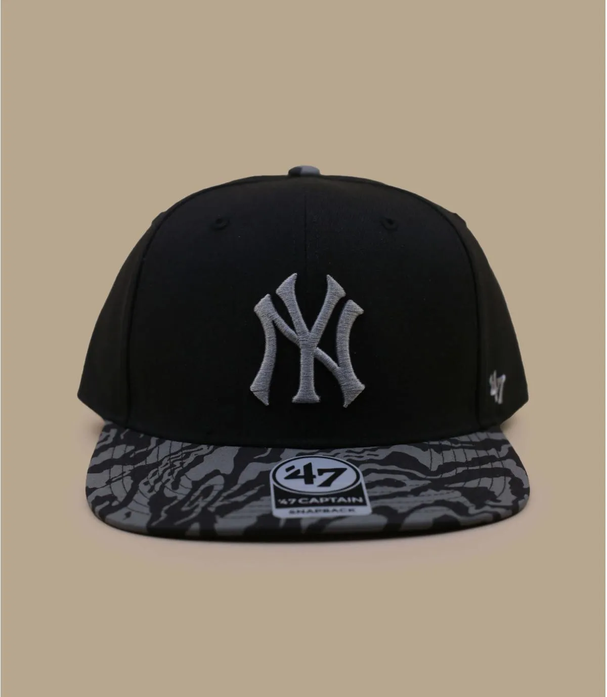 Casquette snapback NY noire et visière camouflage  gris - Casquette Captain Tremor Camo NY 47 Brand : Headict