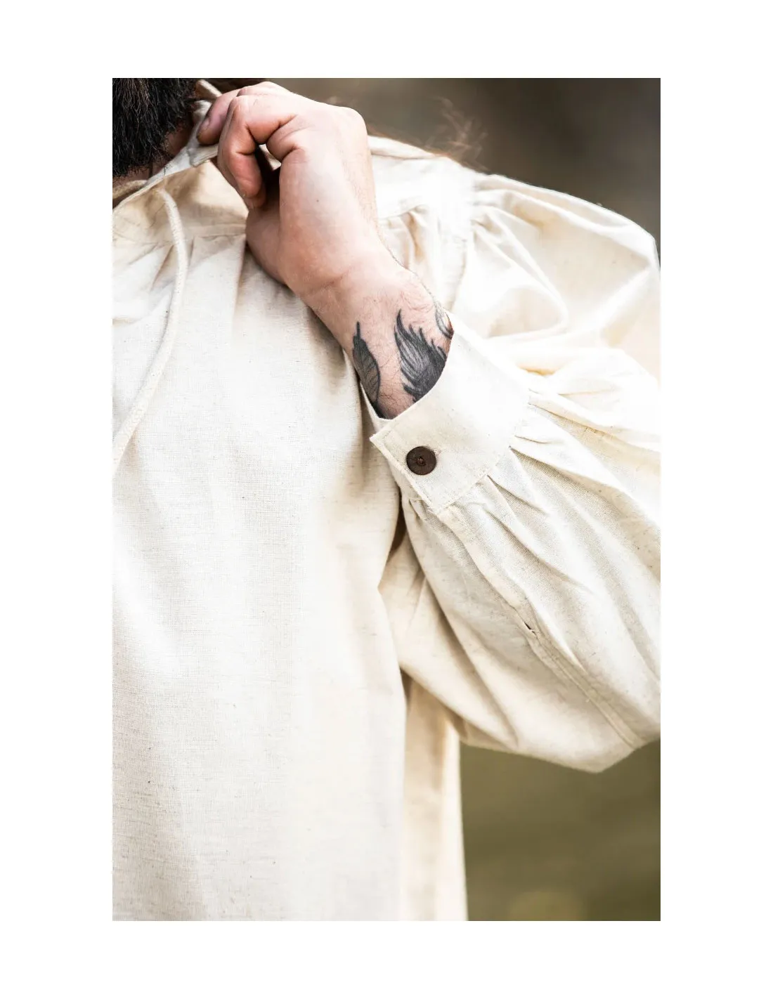 Chemise médiévale modèle Ulrich, couleur blanc naturel ⚔️ Boutique Épées