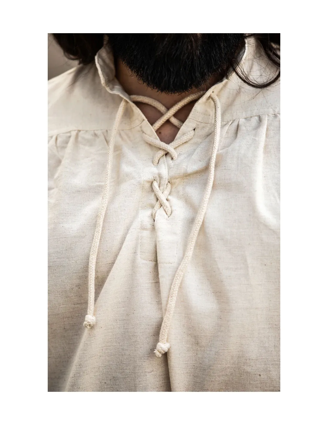 Chemise médiévale modèle Ulrich, couleur blanc naturel ⚔️ Boutique Épées