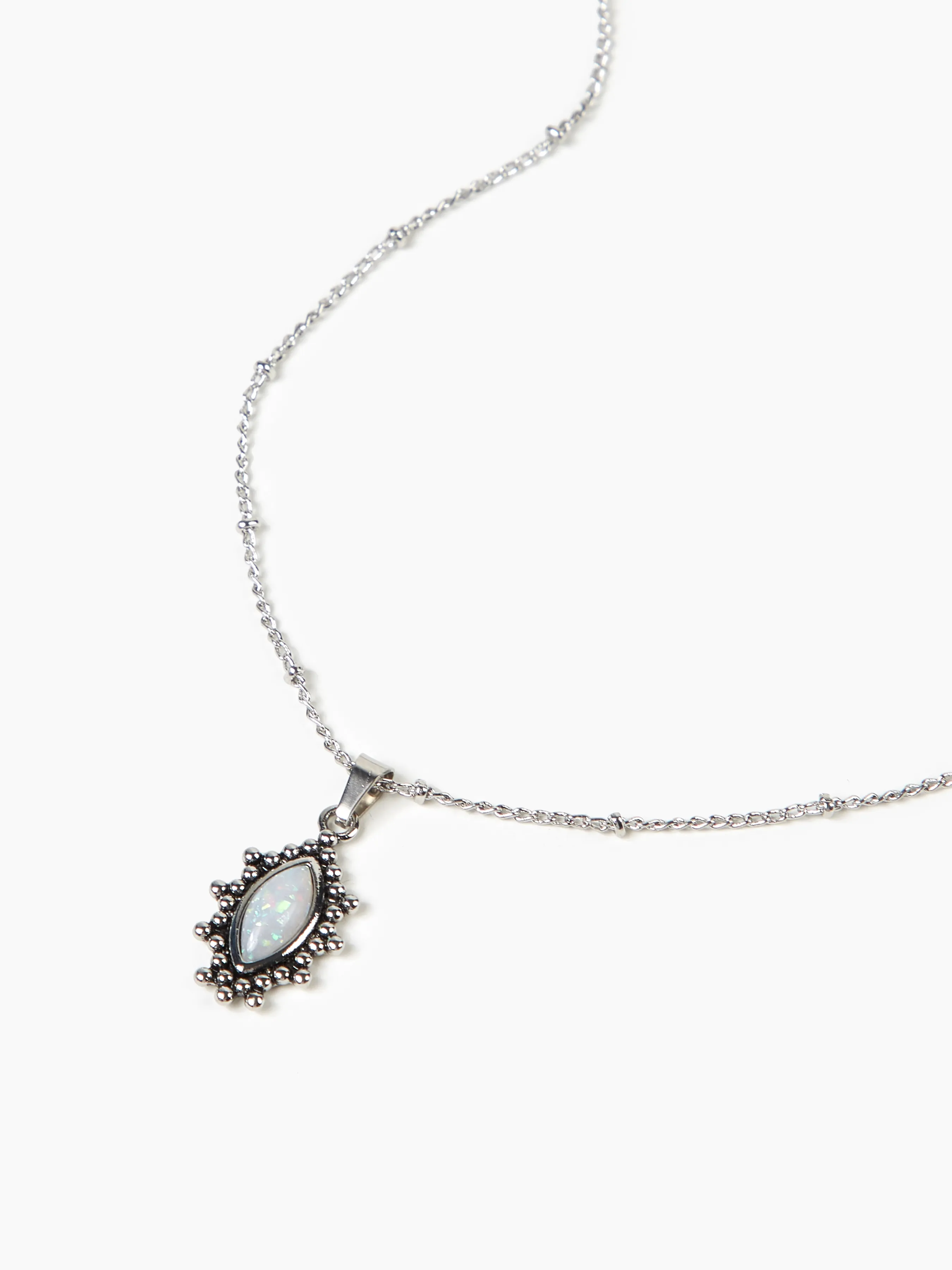 Collier Opale taille Marquise