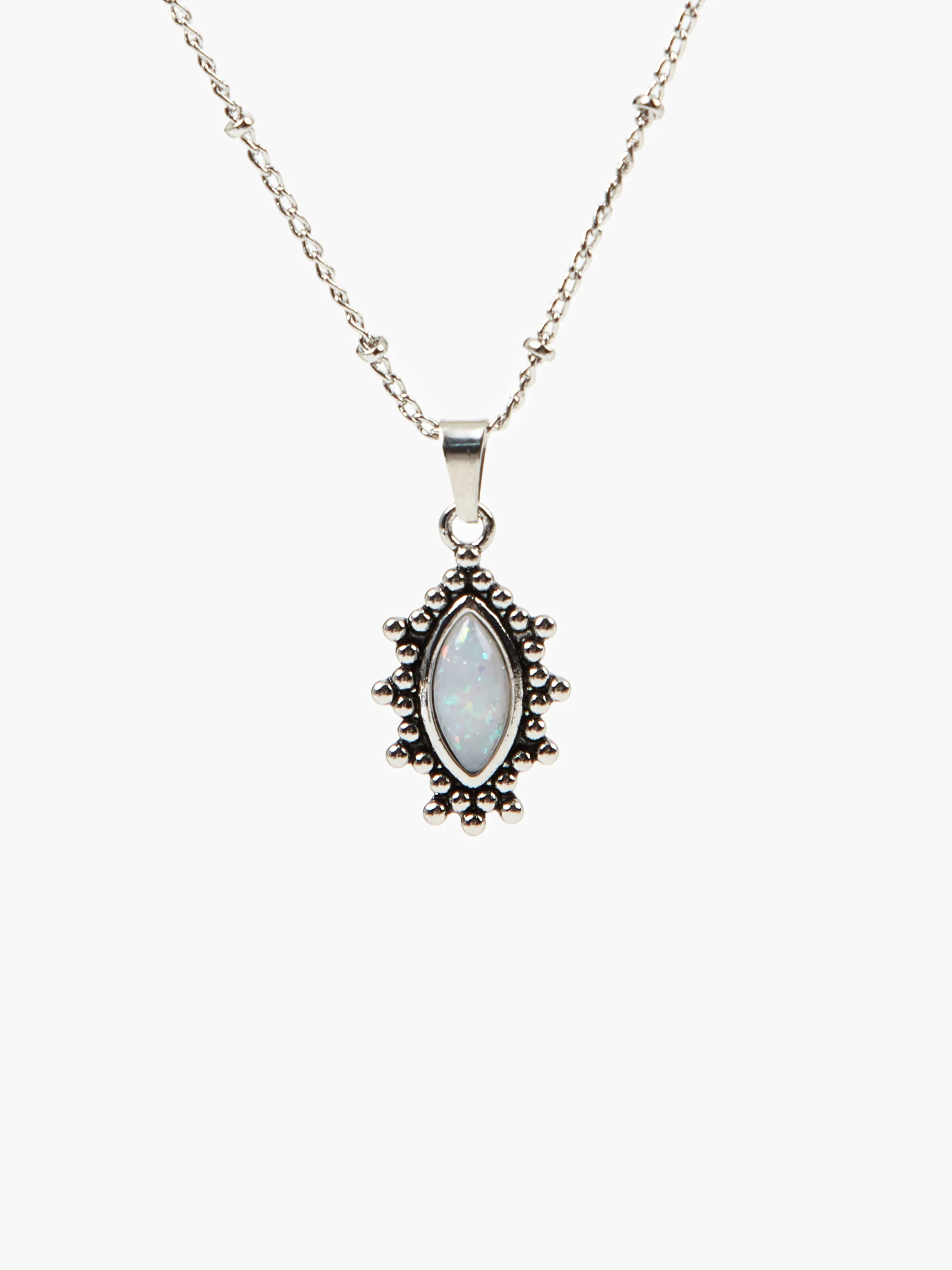 Collier Opale taille Marquise