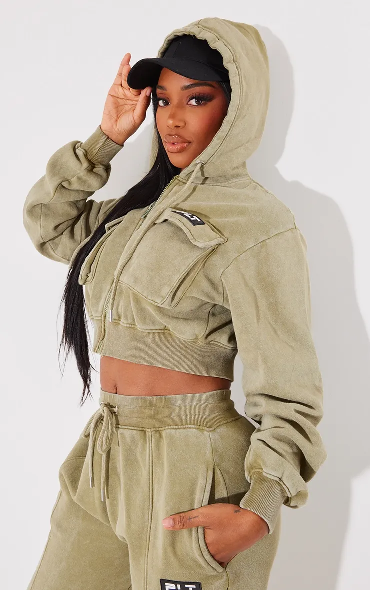 PRETTYLITTLETHING Shape Hoodie court style cargo vert olive délavé