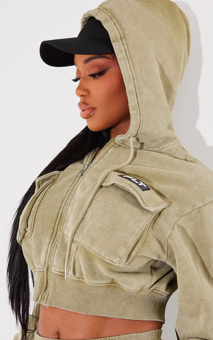 PRETTYLITTLETHING Shape Hoodie court style cargo vert olive délavé