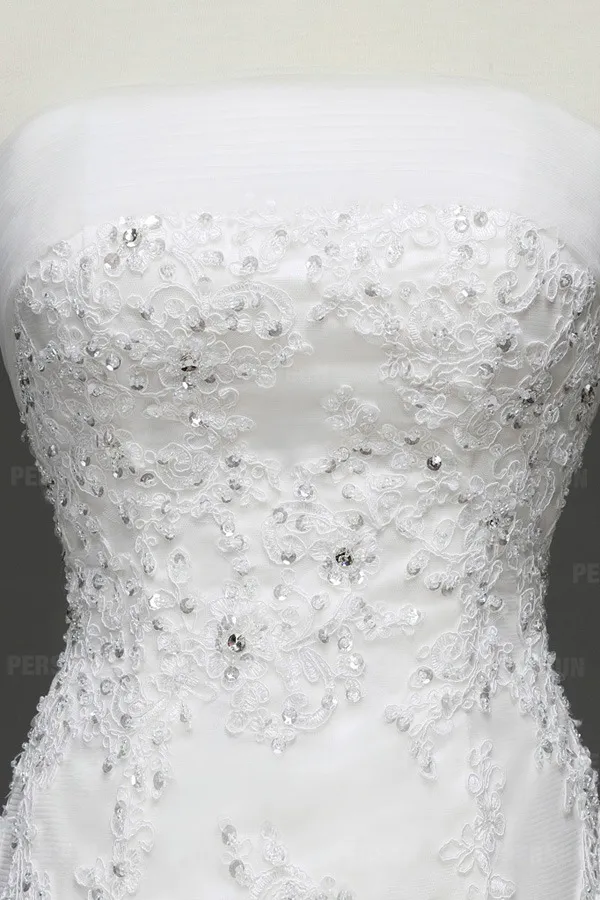 Robe bustier fleurs appliquées dentelle blanche