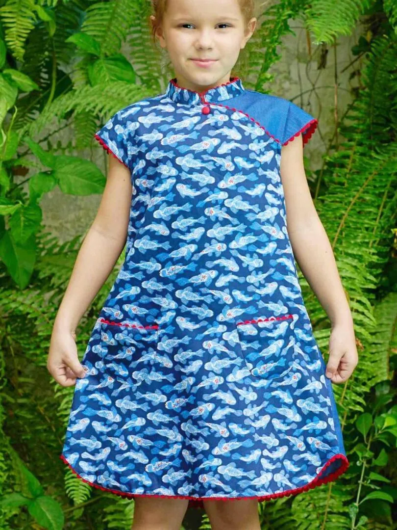 Robe Chinoise Fille  Poisson Koï Bleu  col Mao  ANNAM - 'LA FAUTE A VOLTAIRE' - Bleu