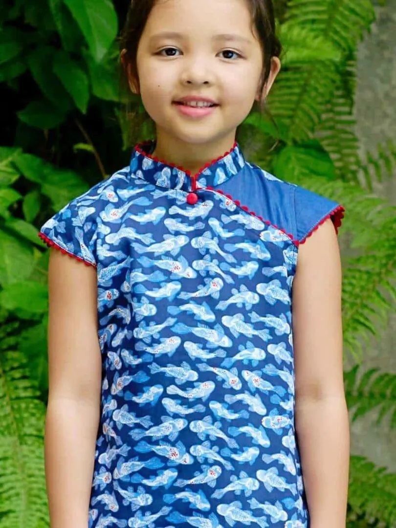 Robe Chinoise Fille  Poisson Koï Bleu  col Mao  ANNAM - 'LA FAUTE A VOLTAIRE' - Bleu