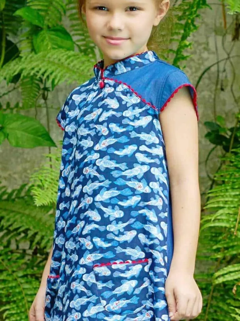 Robe Chinoise Fille  Poisson Koï Bleu  col Mao  ANNAM - 'LA FAUTE A VOLTAIRE' - Bleu