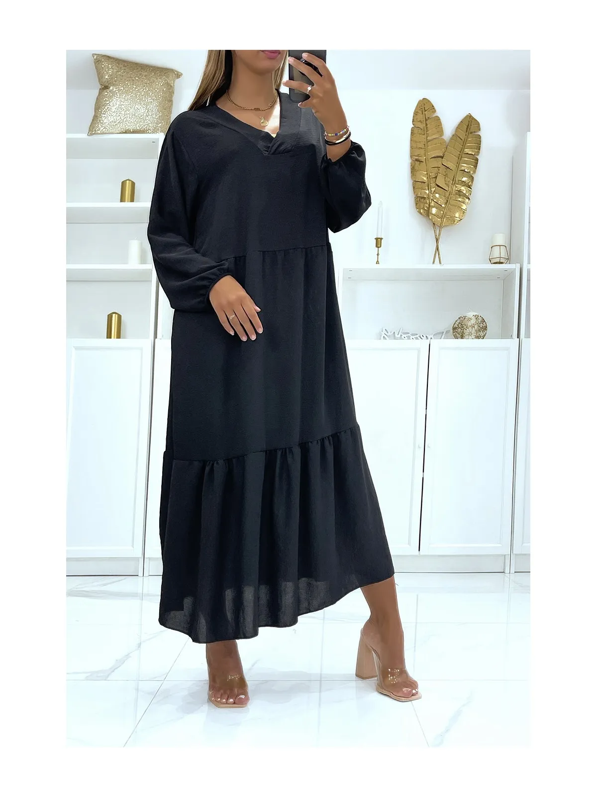 Robe noire longue oversize manches longues couleur unie idéale pour femme voilée ou couverte