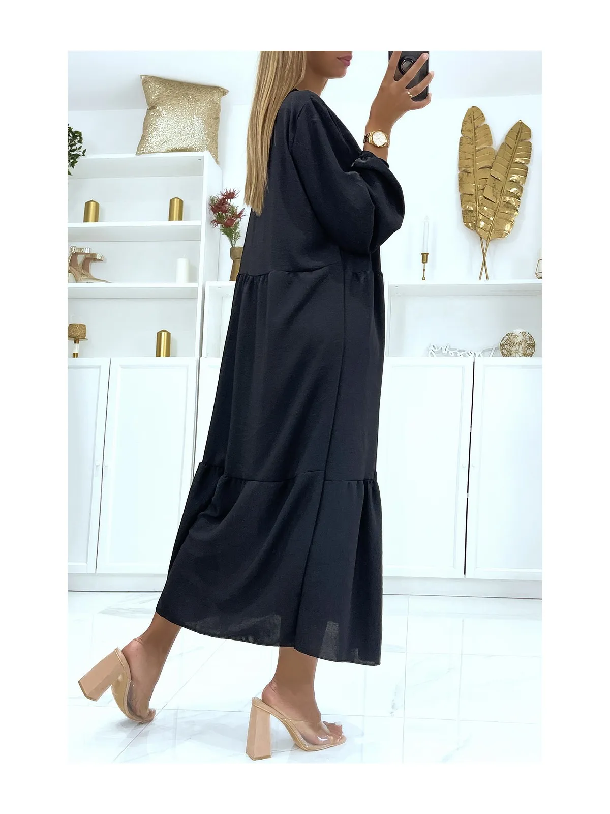 Robe noire longue oversize manches longues couleur unie idéale pour femme voilée ou couverte