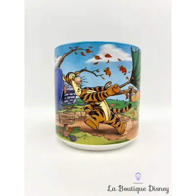 Tasse scène Winnie l'ourson et ses amis Automne Walt Disney Company England mug scène film vent